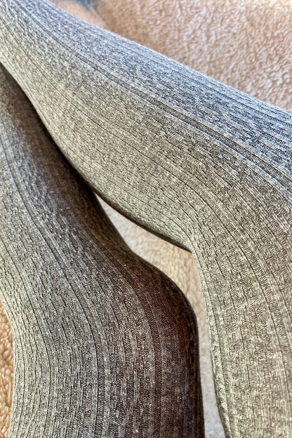 Zazu A40 Chaussettes au-dessus du genou en coton côtelé en gris
