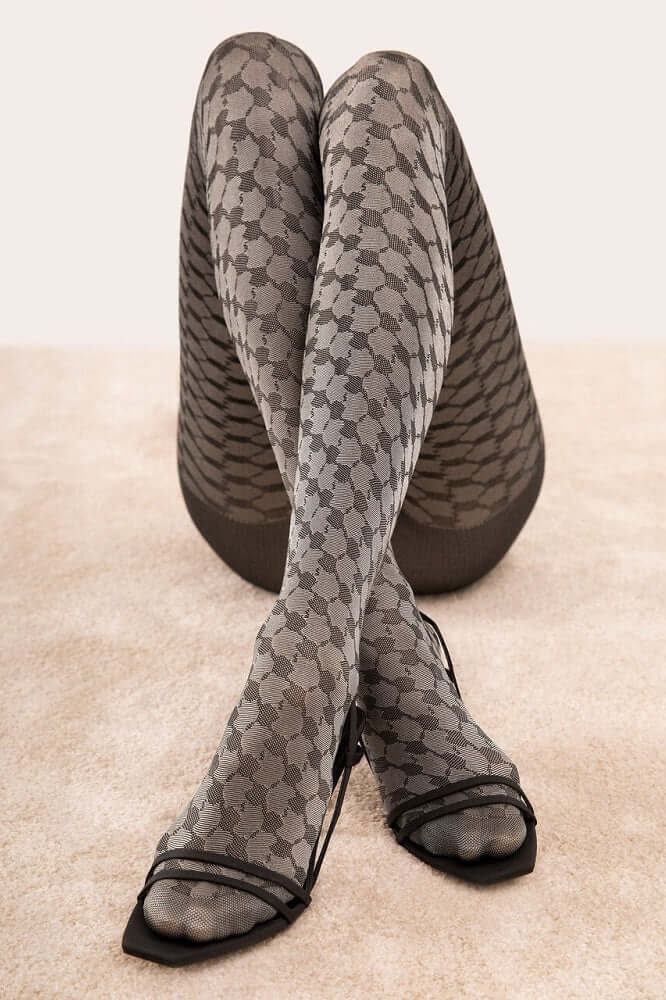  timeless houndstooth pattern of the Fiore The French tights